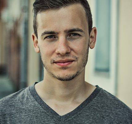 fryzura męska krótka