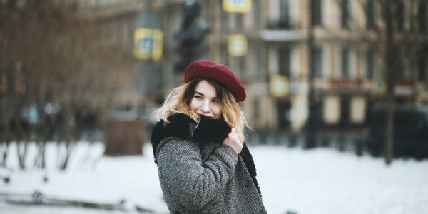 Przegląd stylizacji z płaszczem